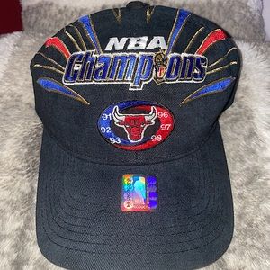 Vintage 1998 Chicago Bulls Starter Champions Embroidered Hat
